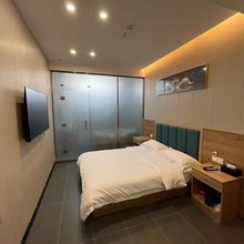 东方水岸洗浴酒店