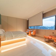 丽宁影音轻居酒店(明秀东路狮山公园地铁站店)