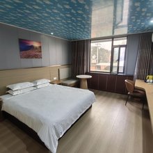 济源逸海林假日酒店