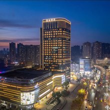 重庆石桥铺龙湖星汇天街亚朵酒店