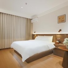 瓦屋舍民宿(万岁山武侠城清明上河园店)