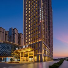 里白酒店(成都东站四川师范大学店)