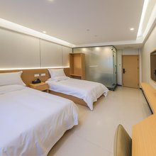 安云酒店(海兴加油站店)