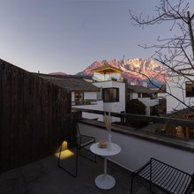 荷悦·麽些雪山设计师度假酒店(丽江束河古镇店)