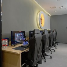 网鱼电竞酒店(南京玄武湖南京站店)