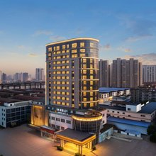 潮漫酒店(南昌大桥东地铁站店)