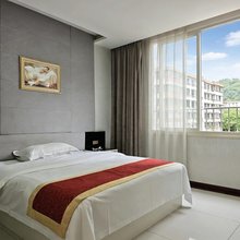 重庆鸿梅宾馆(万州上海中学店)
