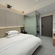 鑫益丰公寓(广州珠江医院宝岗大道地铁站店)