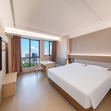 爱尚酒店(南京新港开发区店)