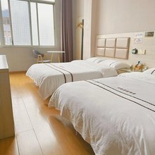 富宁明尚快捷酒店