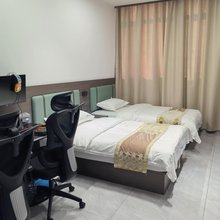 霍林郭勒蓝影电竞酒店(火车站鸿宇购物广场店)