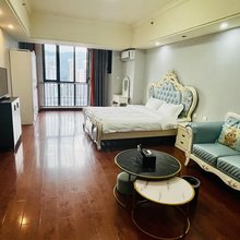 龙岩柏悦影音民宿(万达广场店)