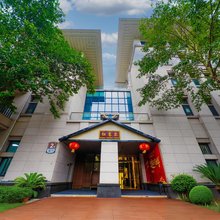 纽赛尔酒店(武汉东湖湖北省博物馆店)