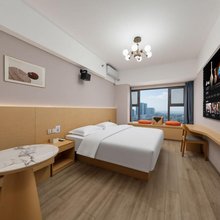 东鸿酒店(郑州高铁东站华润时代广场店)
