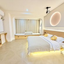 紫金城智能精品客栈(长白山高铁站美人松雕塑公园店)