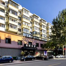 易居宾馆(哈尔滨中央大街地铁站店)