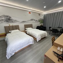 三胖客栈