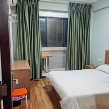 悠凡民宿(保利城团结大道地铁站店)