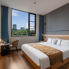 临海泊屿轻居(紫阳街台州府城墙店)