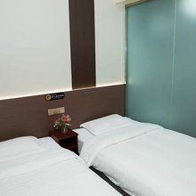 鸿运宾馆(洪洞大槐树景区店)