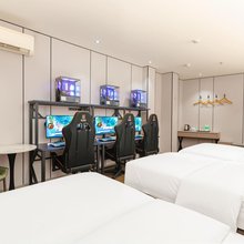 摩戏电竞酒店(广州东晓南地铁站孙逸仙纪念医院南院店)