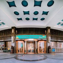 凯美格兰大酒店(南昌青山湖万达李巷地铁站店)