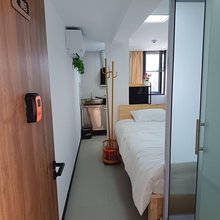 鱼跃公寓(周庄古镇店)