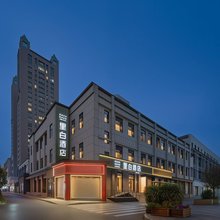 里白酒店(成都春熙路太升南路地铁站店)