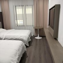 逸佳商务宾馆(万洋众创城店)
