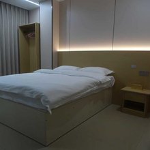 宜居酒店