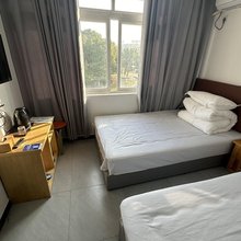 吉瑞商务宾馆(衢州高铁站店)