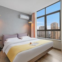 Zest·轻奢酒店(六盘水万达广场·爱琴海店)