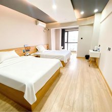 花来酒店(洛阳万达广场牡丹广场地铁站店)