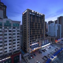 全兰酒店(南宁师范大学明秀东路店)