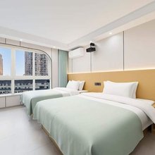 Elysium山城·鑫舍美宿(解放碑洪崖洞店)