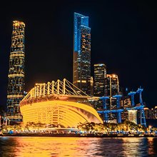 艾斯特丨城景·View云端设计师酒店 (岑溪市人民医院汽车总站店)