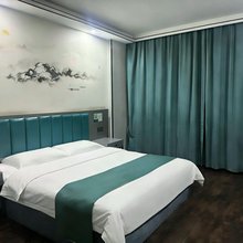 雷克泰商务酒店(六安光彩大市场火车站店)