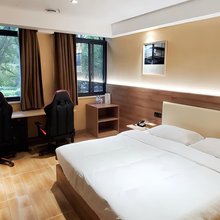 亮源电竞酒店(肥西明珠大道店)