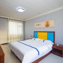 五台山向云端民宿(殊像寺店)