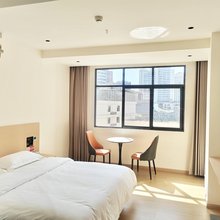 锦欣民宿(昆明老街翠湖公园店)