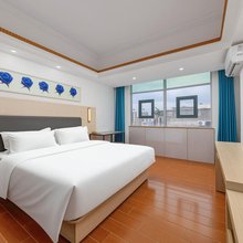 鑫格林酒店(海口高铁东站海中店)