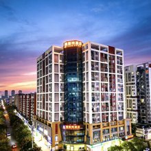 雅思特酒店(武汉南湖理工大学佰港城店)