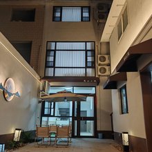 万山小院民宿(万岁山武侠城店)