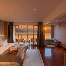 泸沽湖清尘.壹品湖景酒店