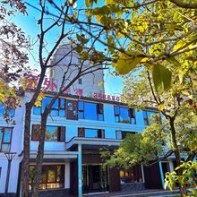 窗外民宿