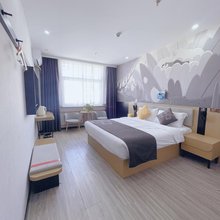 花美时酒店(日喀则桑珠孜区政府店)