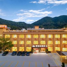青柏谷酒店(深圳龙岗园山西坑地铁站店)