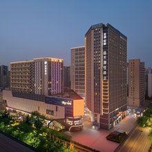 盛禾唐悦酒店(省人民医院黄雁村地铁站店)