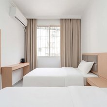 阳光屋公寓(粮道街黄鹤楼店)