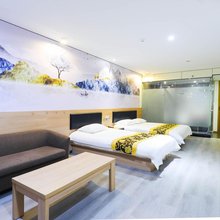 青岛海汇祥酒店(黄岛金沙滩山里地铁站店)